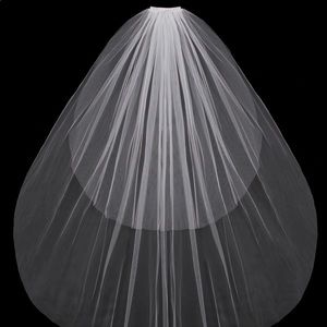 NEW! EnVogue Two-Tier Bridal Veil (Ivory)